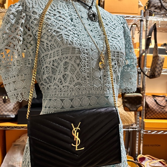 SainLaurent Black caviar wallet on chain - Picture 12 of 13